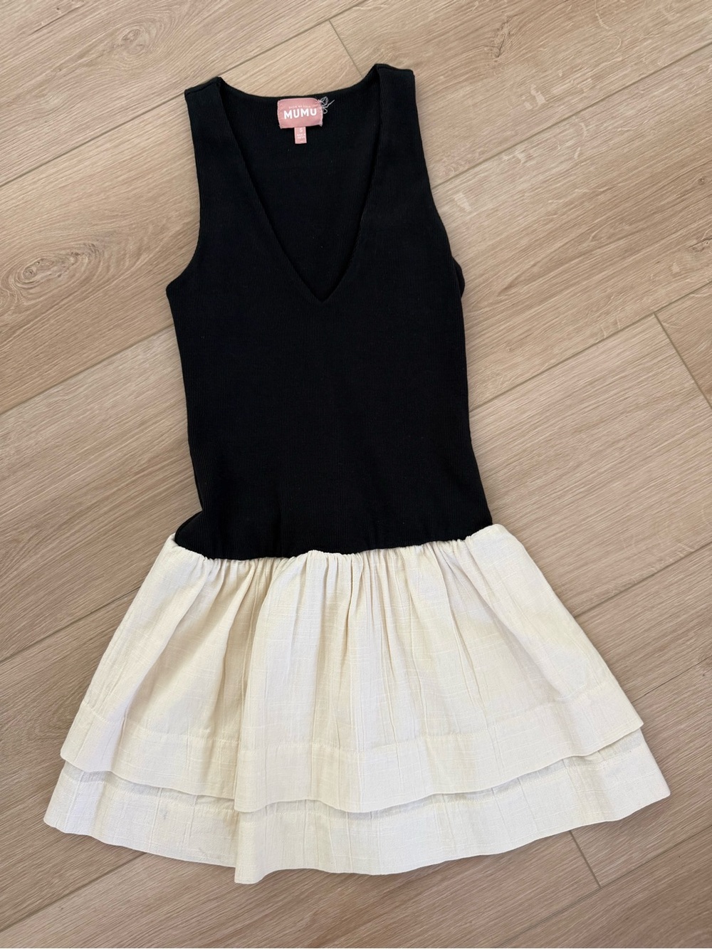 Show me your MuMu Two-Tone V‑Neck Cotton Tank Dress in Black and Cream